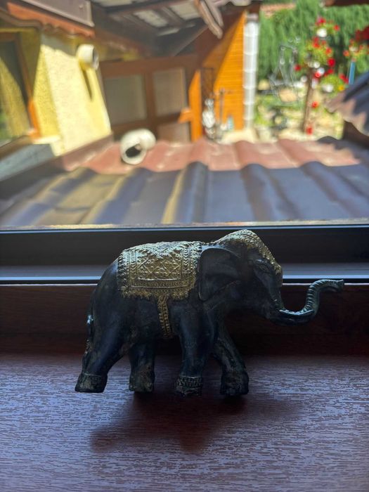 Decorațiune elefant/bronz masiv patinat/Buddha/10cm×16cm/595g.