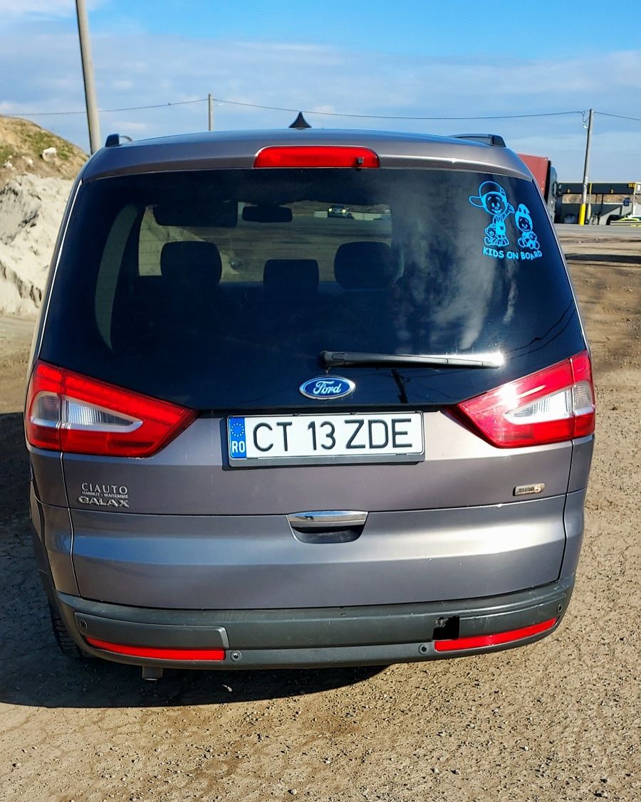 Autoturism Ford Galaxy 2014