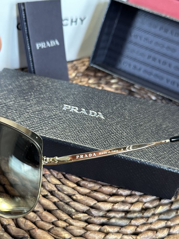 Оригинални дамски слънчеви очила PRADA SPR51t