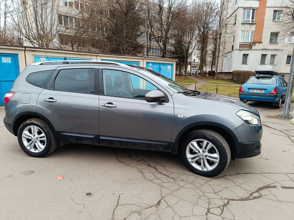 Vand Nissan qashquai +2 4x4 2014