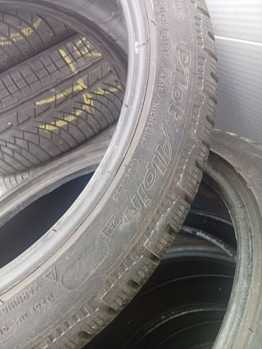Vând 4 anvelope iarnă 225/40 R18 Michelin Pilot Alpin
DOT 4819, profil