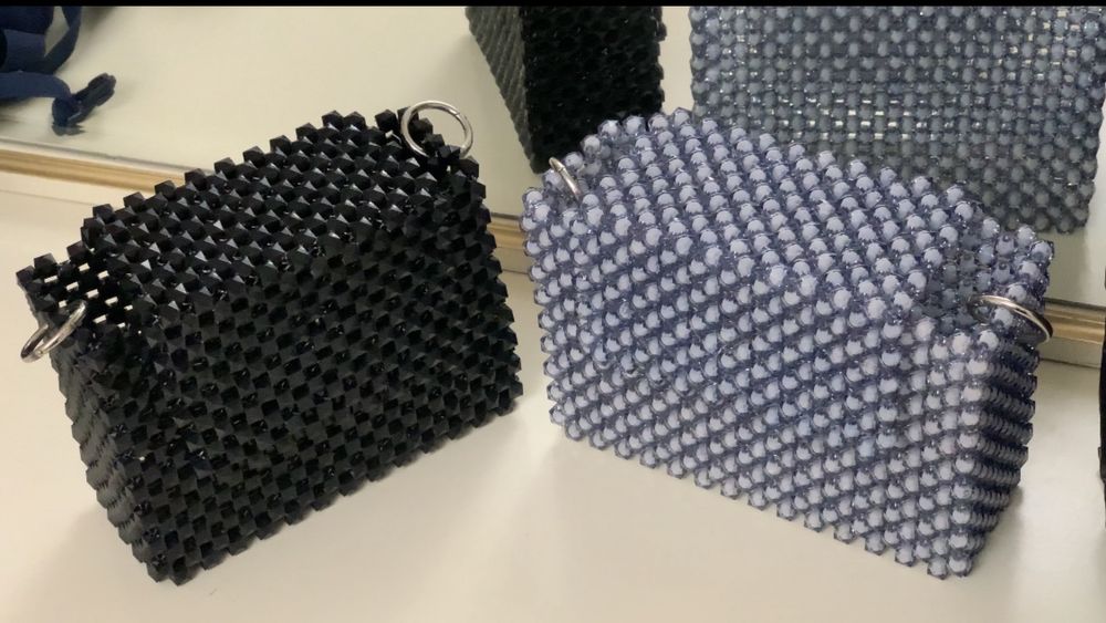 Моншақты сөмкелер сатылады!