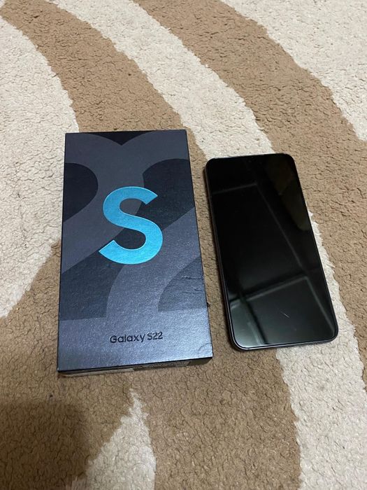 В продаже Samsung S22 - Самсунг С22