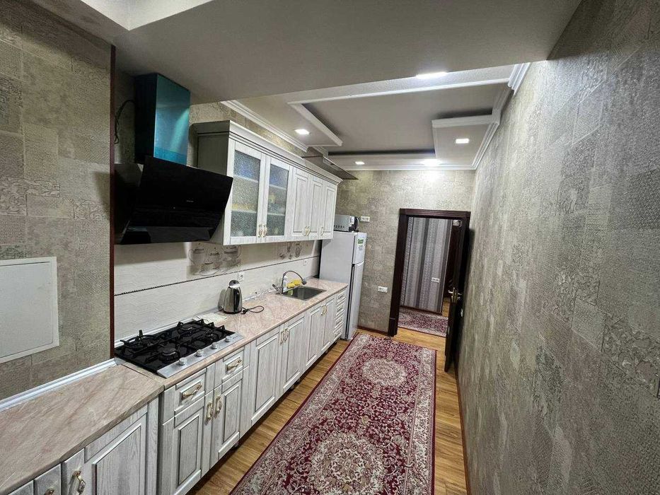 Паркентский, Продам квартиру в отличном состоянии, 2/2/7, 66 м2,