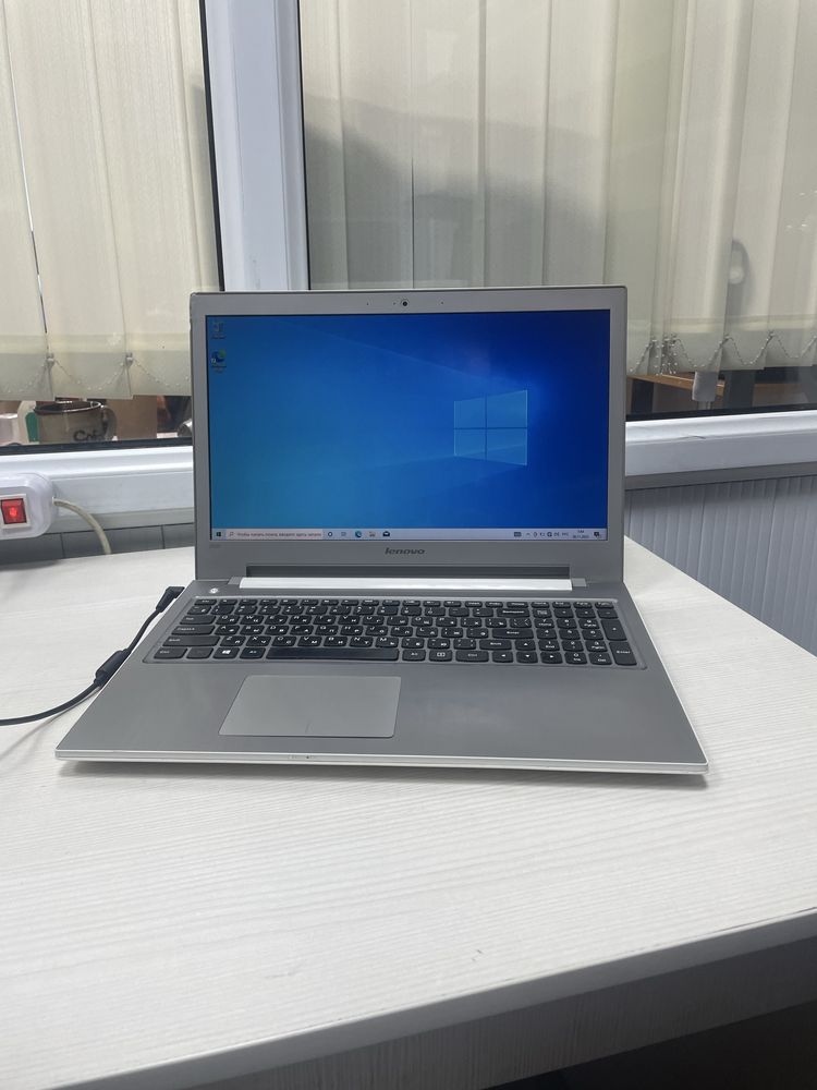 Lenovo Core i5 SSD 256gb быстрый ноутбук для офиса и дома