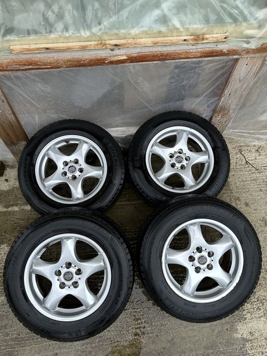 Jante Volvo  235/65 R17