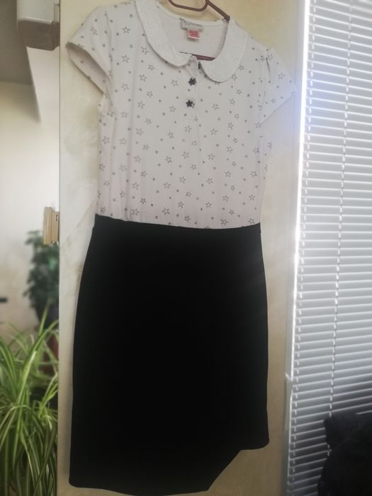 Продавам рокли за млади госпожици + Подарък