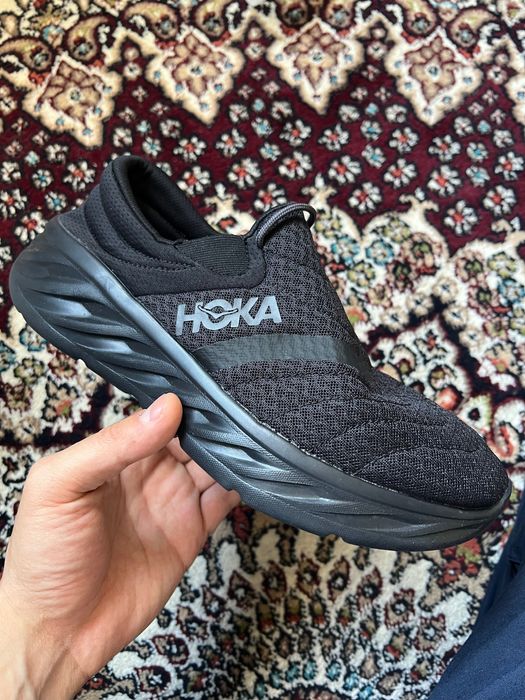 Кроссовки HOKA..