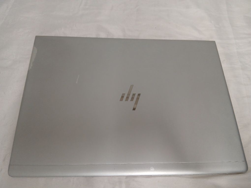 HP Elitebook 16/256 ssd Ryzen 7 pro 3700U