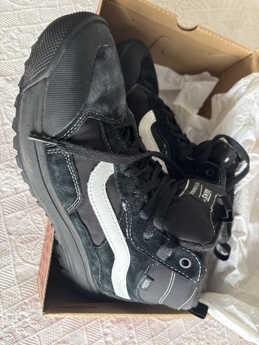 Зимни обувки Vans Ultrarange Exo Hi 41 номер