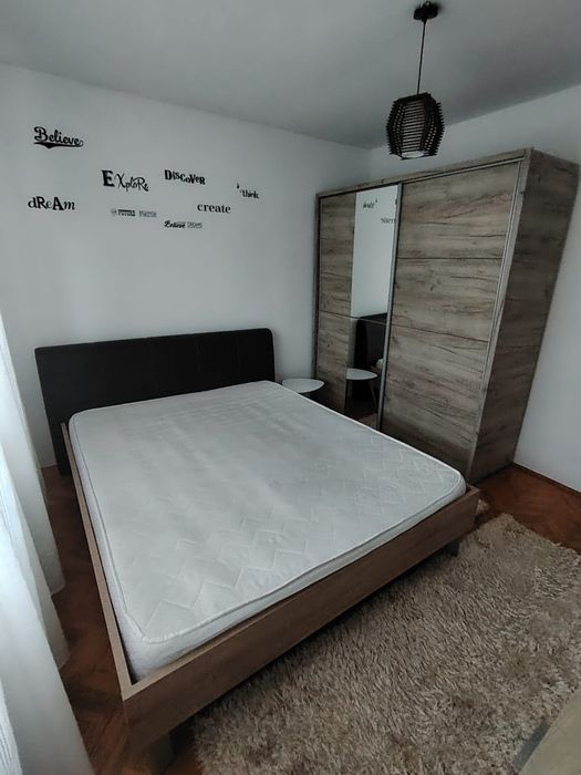 Inchiriez apartament 2 cam zona Modern