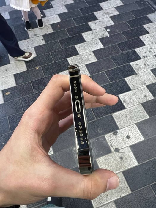 Iphone 12 pro max gold