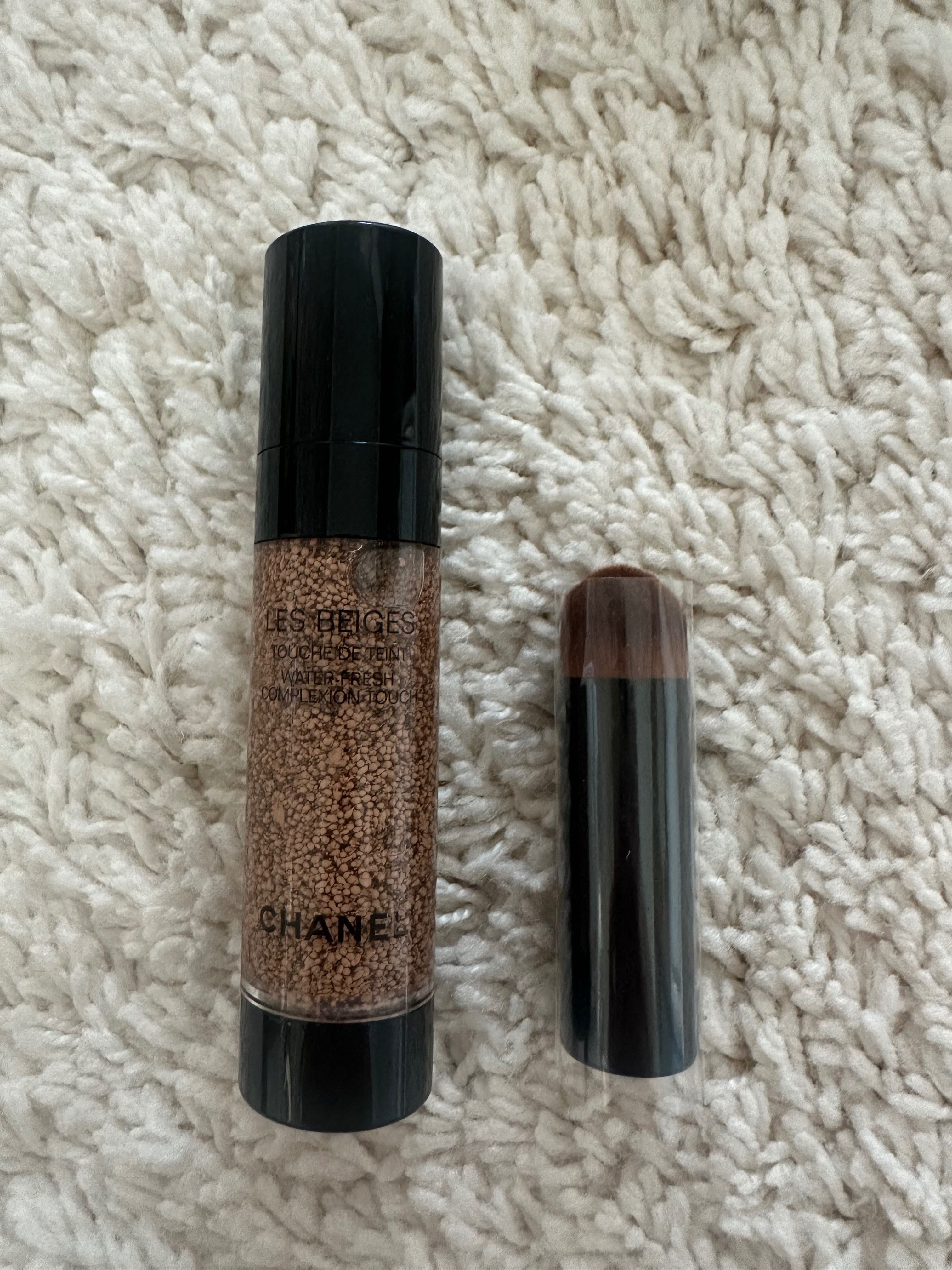 Фон дьо тен Chanel Les Beiges Water-Fresh Complexion Touch B40