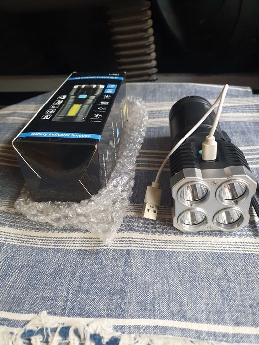 Прожектор със батерия за зараждане