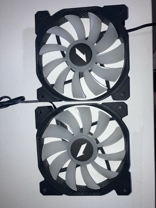 Вентилатори за охлаждане на компютърна конфигорация