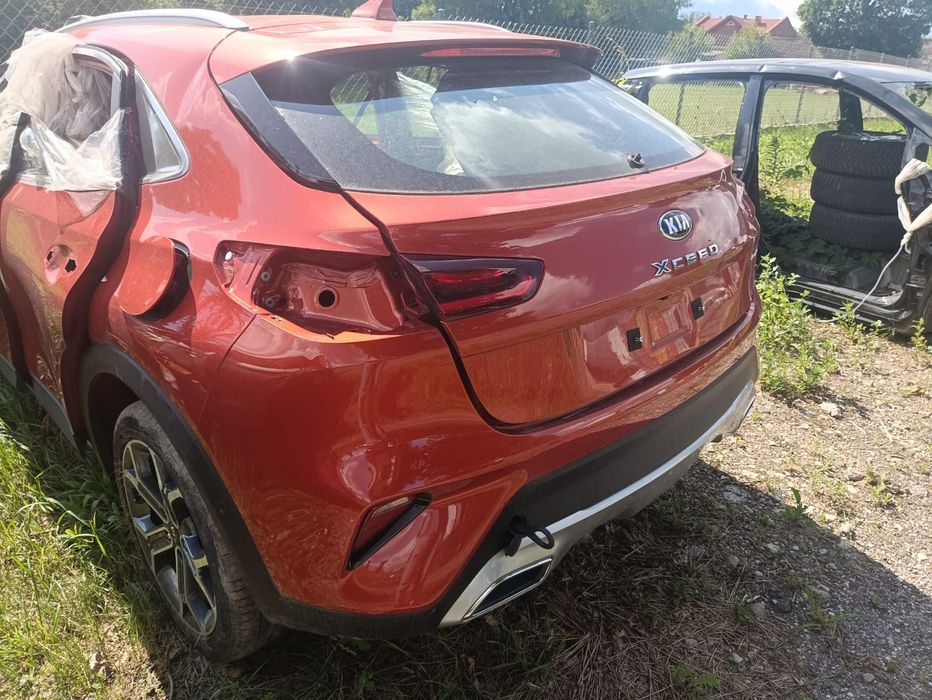 Kia Xceed 1.6 plug-in hybrid на части