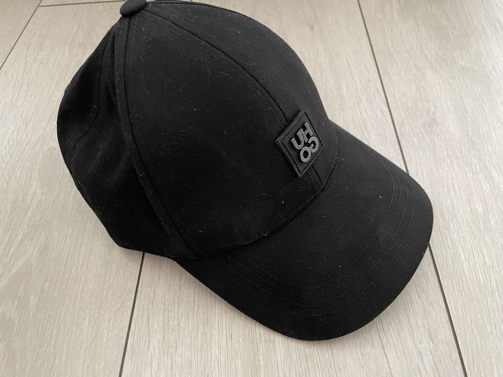 Hugo Boss-Нова оригинална шапка