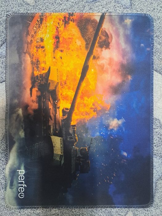 Коврик на стол для компьютера