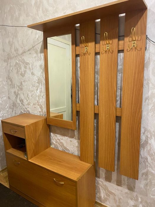 Продам шкафы в прихожую