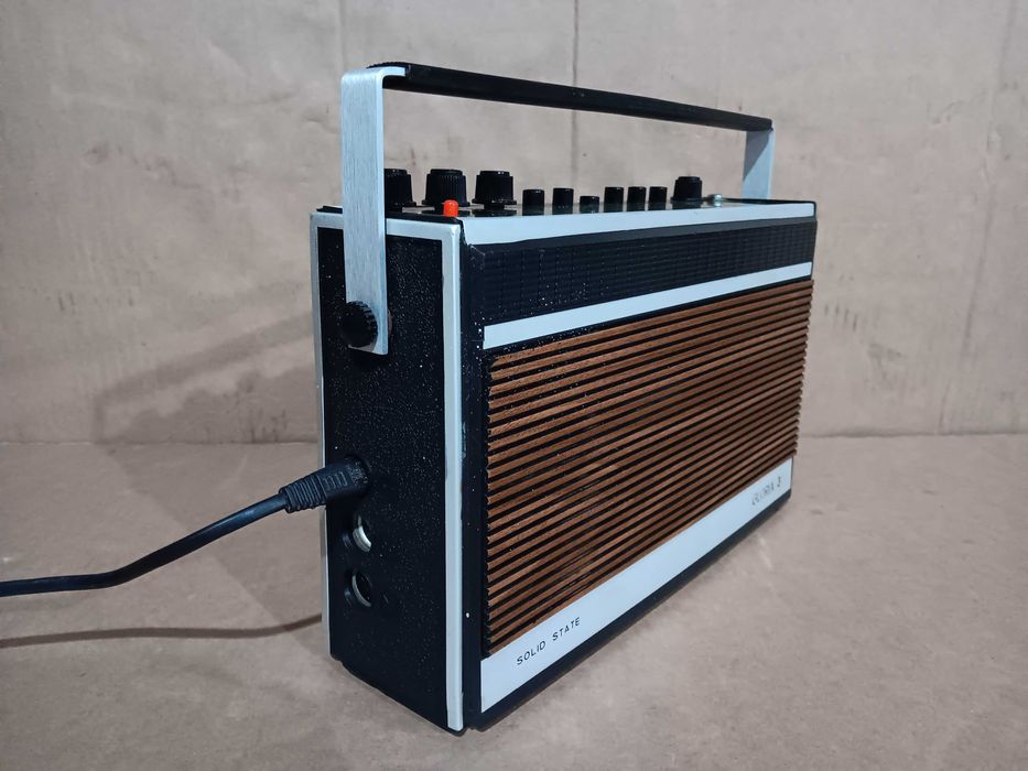 Amplificator Technics, casetofon Grundig , radio Gloria , radio lampi