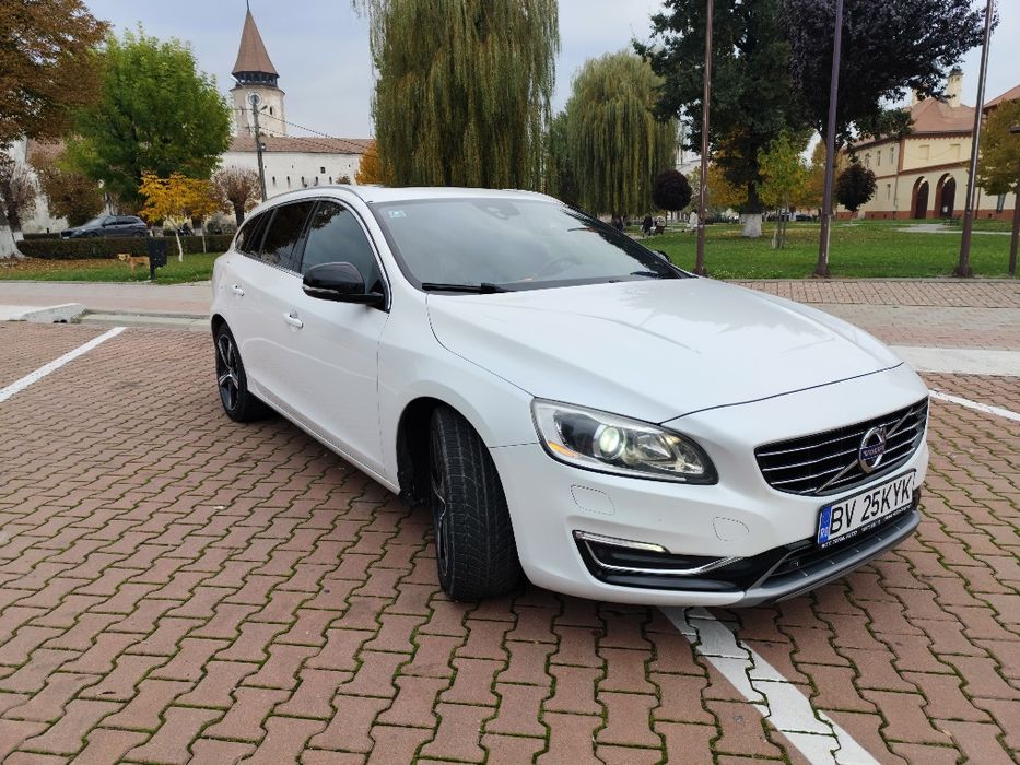Volvo V60 Plug in hybrid D6 ,an 2013, 256000 km reali,