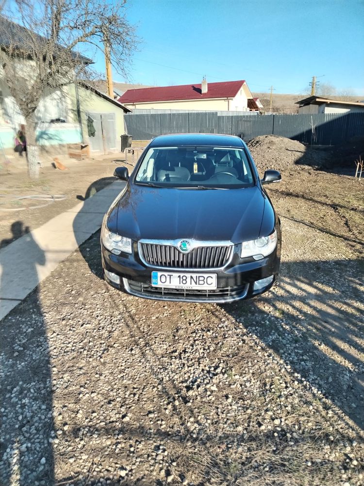 Vând Skoda superb