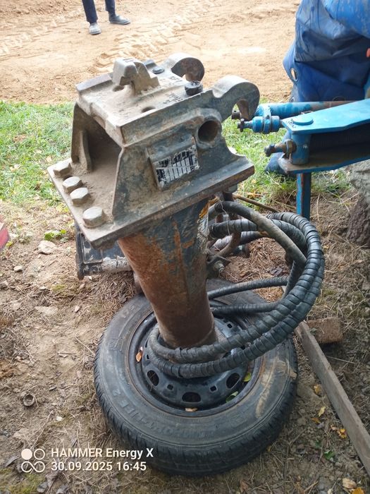 Mini escavator bobcat E16