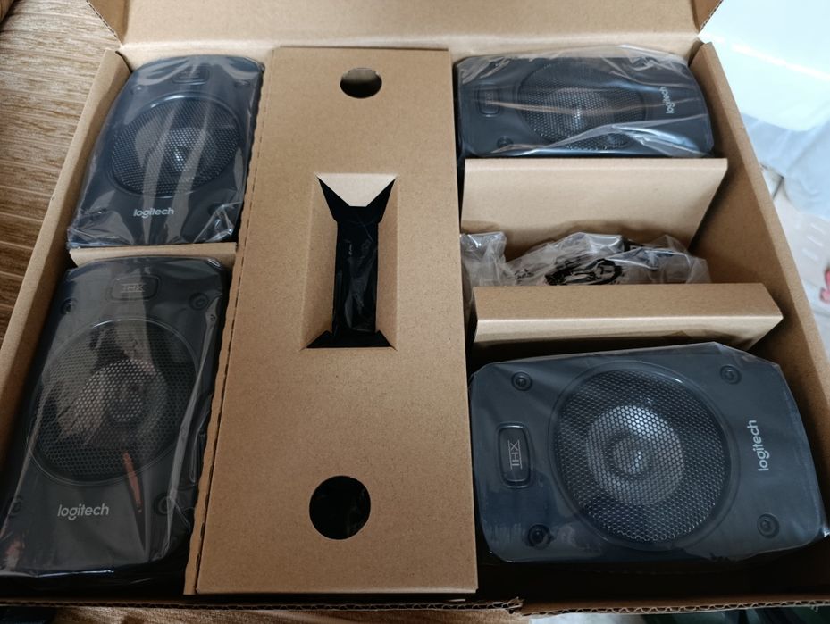 „4 x Logitech Z906 сателита — чисто нови, неотворени (без център и суб
