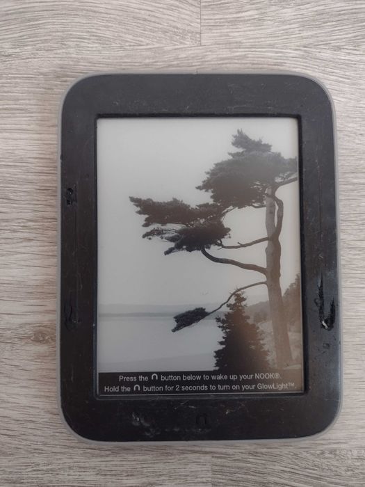 Nook BNRV350 електронна книга с подсветка