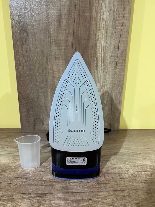 Мощна парна ютия Taurus Quios 3000 W