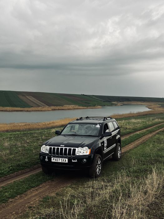 Grand cherokee overland