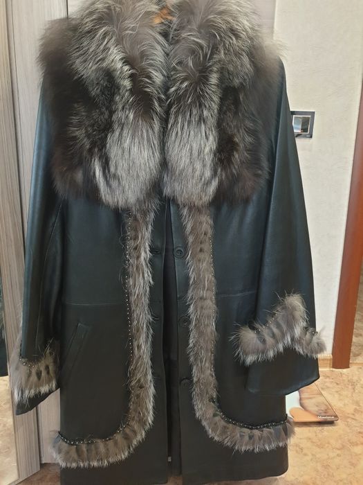 Кожаное зимнее пальто