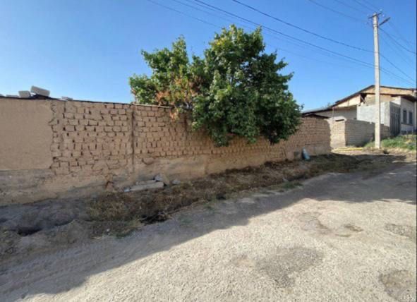 Учкахрамон посттан кирганда Шурода 5 сотик ер