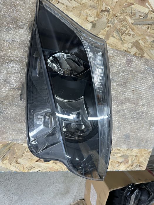 Far stânga mercedes vito .viano.w447.
