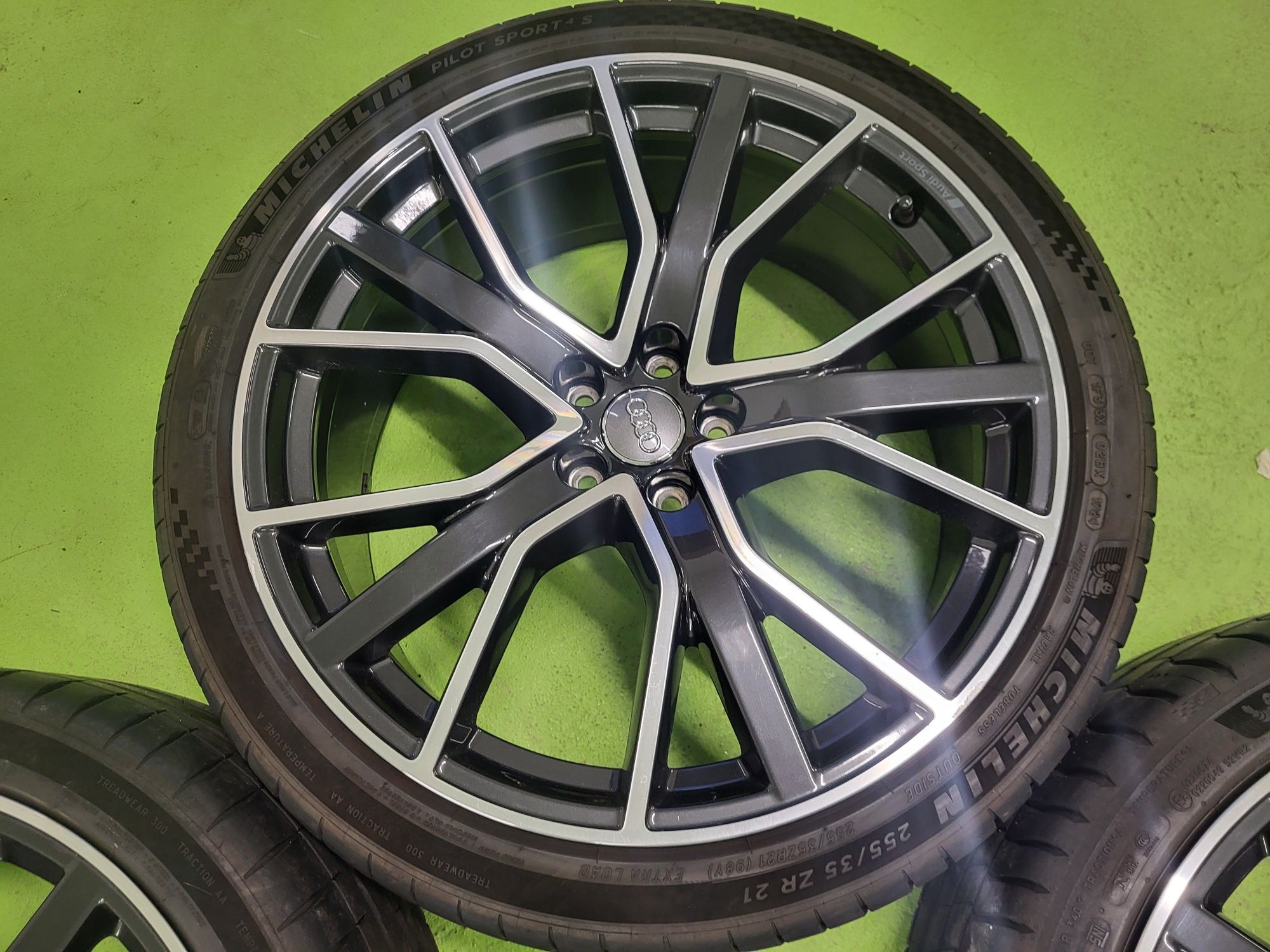 21 5x112 Audi S7 A7 255/35/21 5х112 ауди