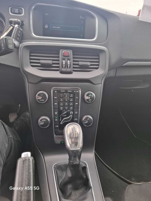 Volvo V40 ,An 2013, Diesel, 1,6 ,Cutie manuala 6 trepte, E 5, Led zi.