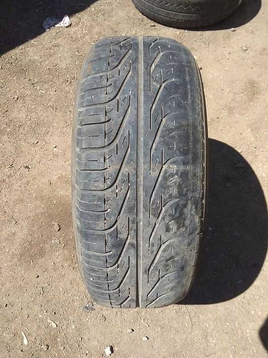 ОДНА шина 225/60 R15 - "Pirelli P6000", летняя.