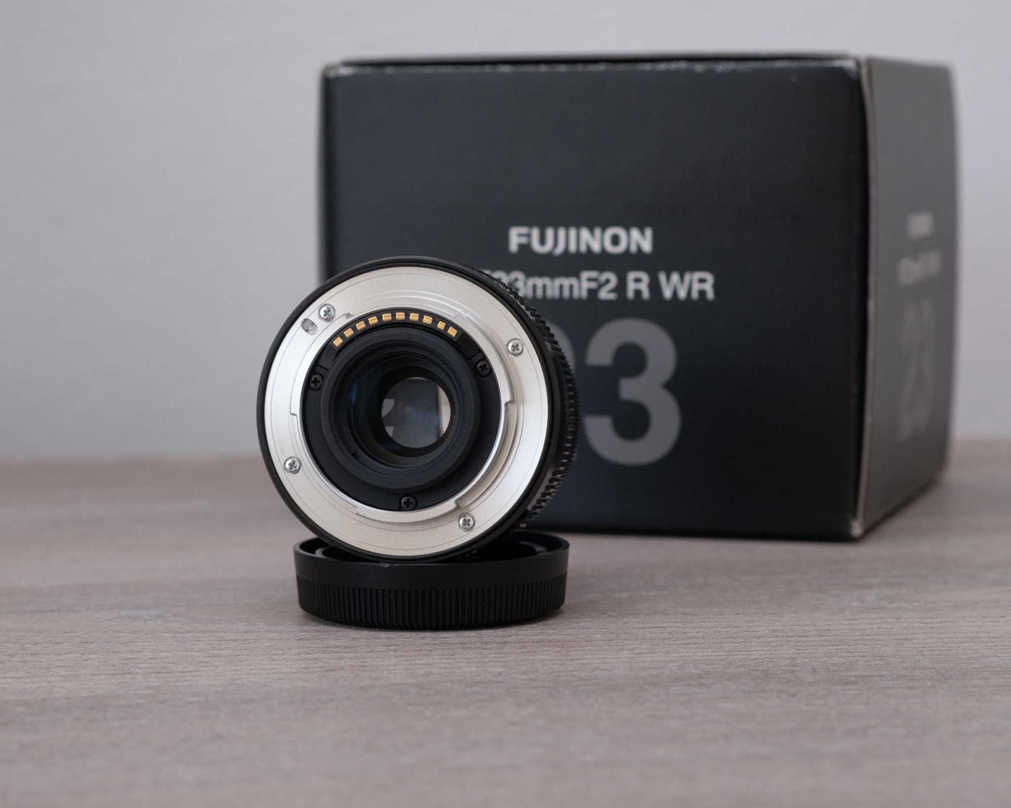 Obiectiv Fujifilm 23mm F2 R WR XF + Accesorii