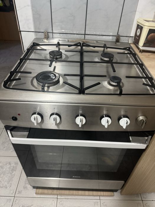 Aragaz Hansa pe gaz, aprindere electrica. Nu asigur transport!