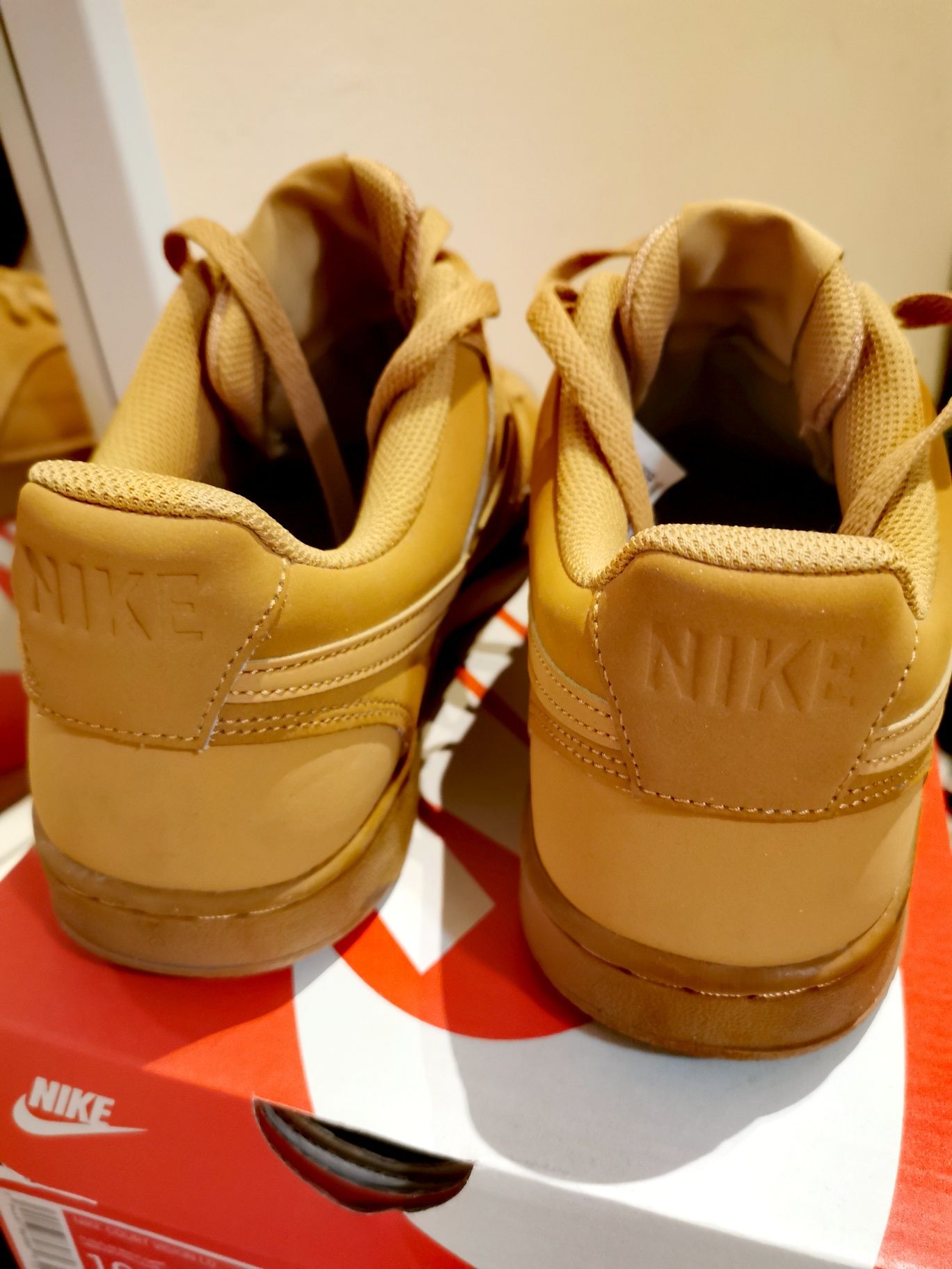 Оригинални маратонки NIKE Court Vision 44