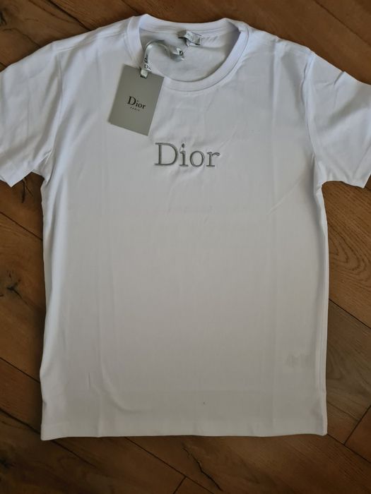 Тениски Balenciaga, Prada, dior