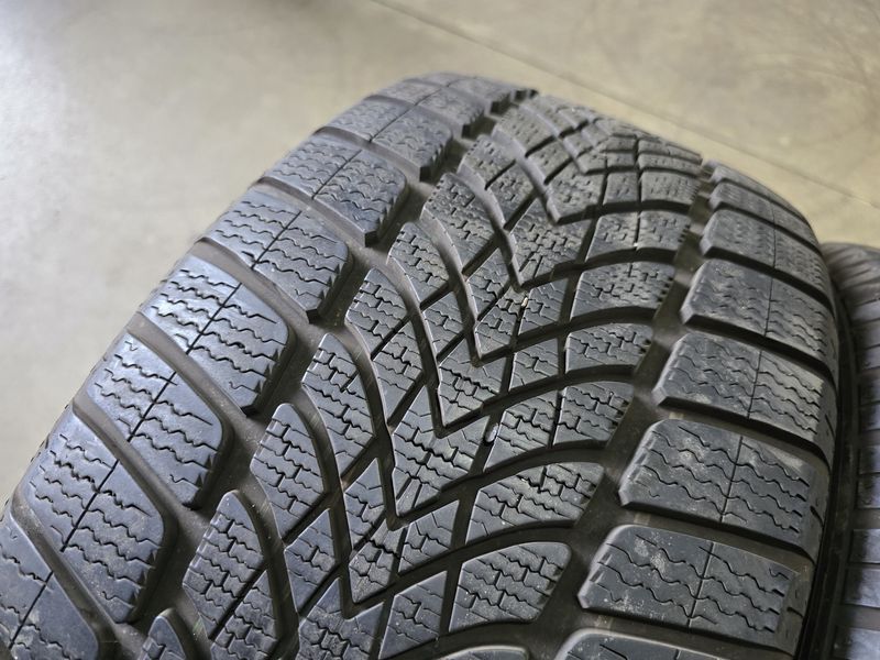 255/50/19 DUNLOP 4бр