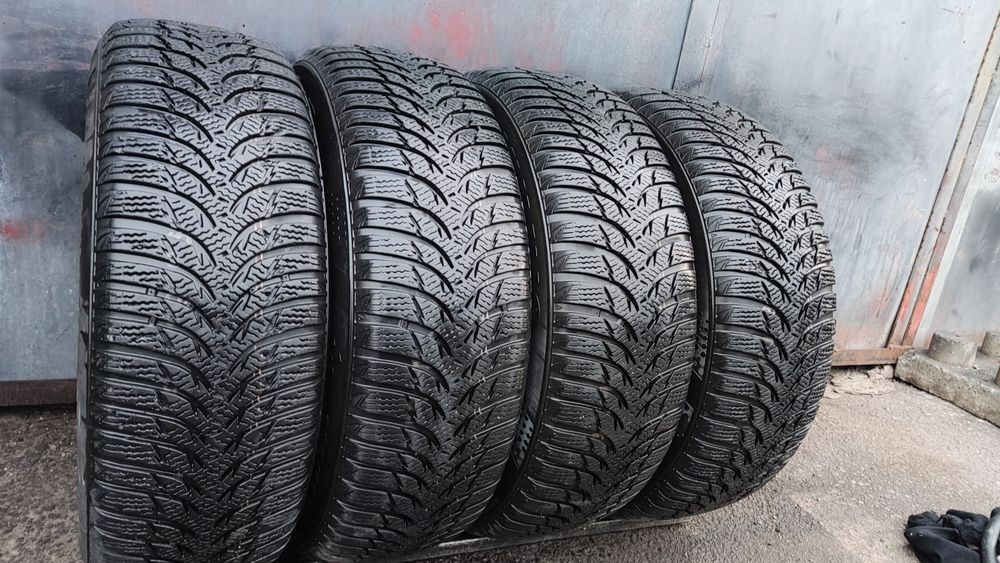 зимни гуми 195/65/15 Kumho Winter Craft 
dot2520
6.9mm
 Добро състояни