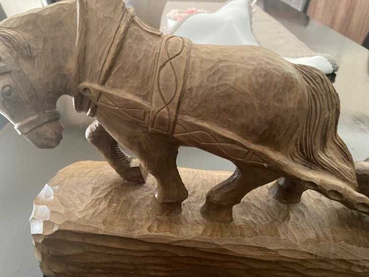 Sculptura lemn,vintage, plugar cu cal