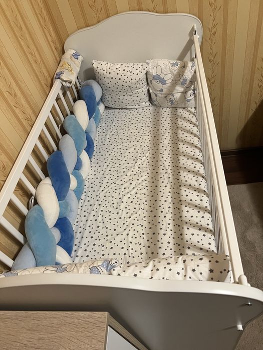 Манеж с матрасом