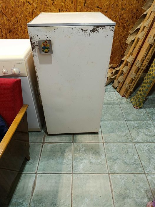 Хладилник Мраз 200