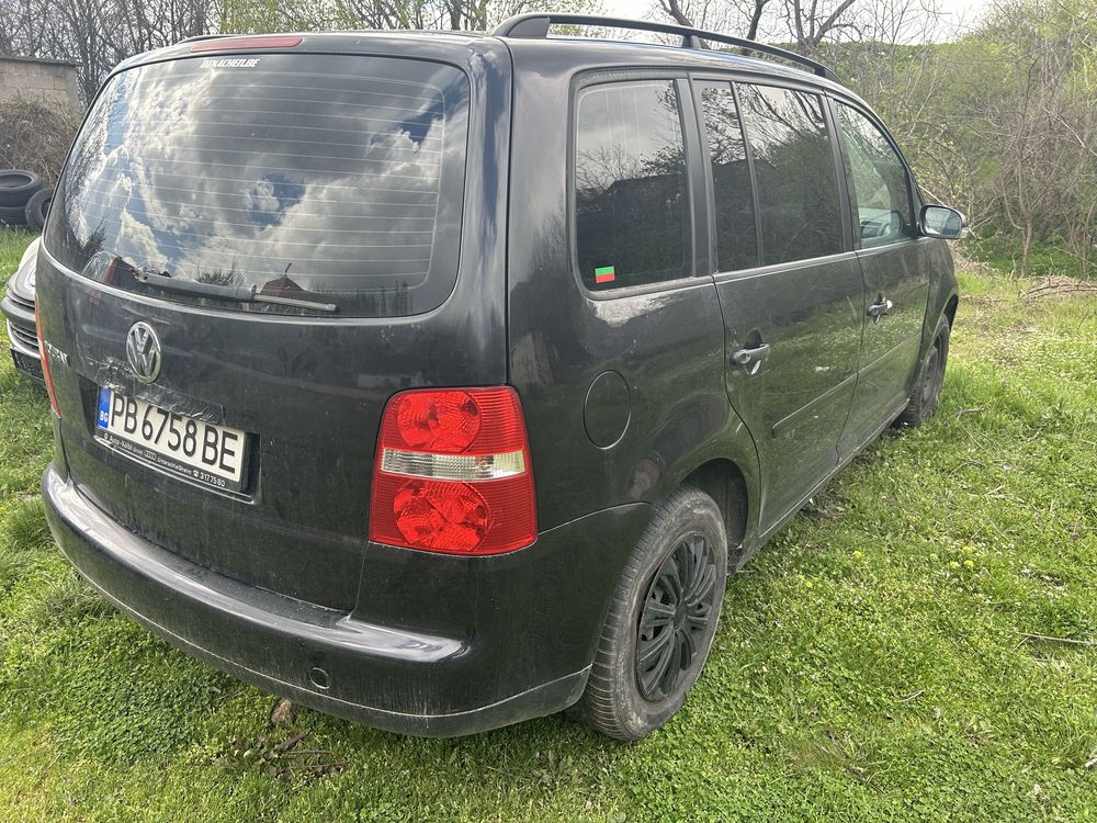 на части Touran 1.6 8v