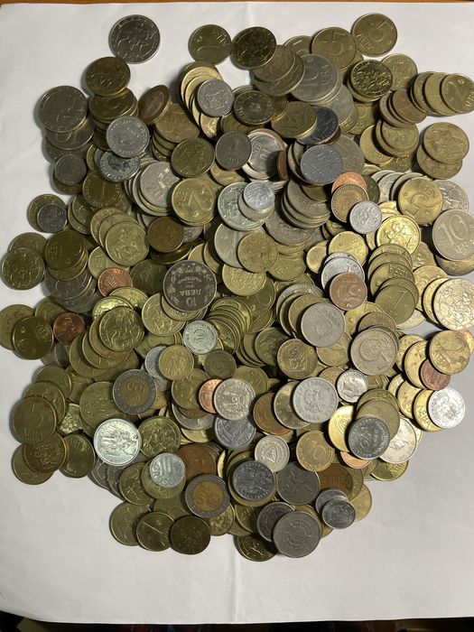 Огромен лот монети
