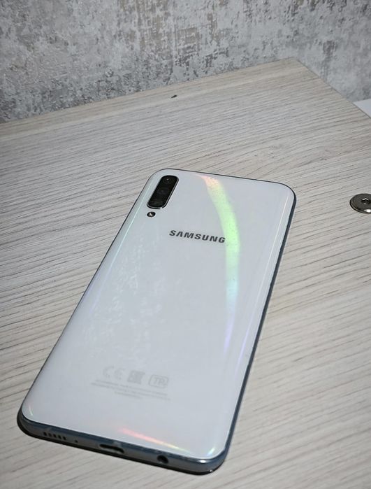 Samsung a50 • Самсунг а50