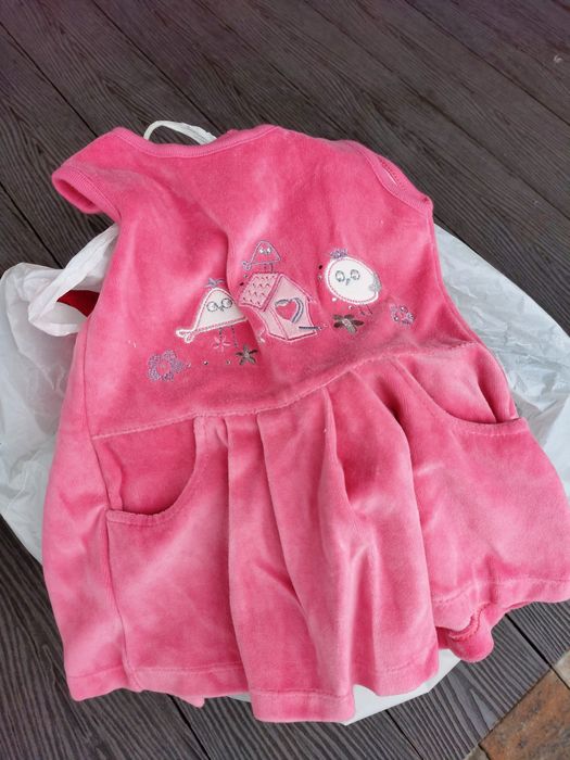 Продам вещи на девочку 3 пакета